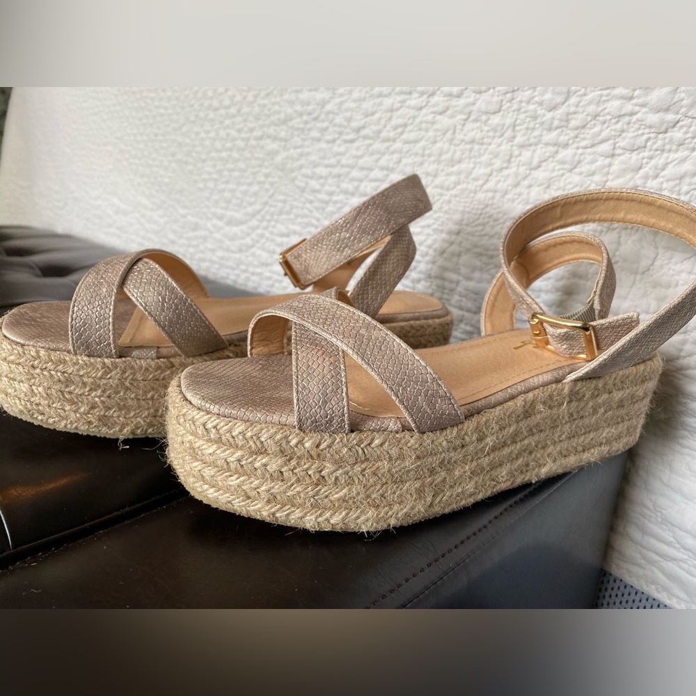 Lulus Platform sandal - Picture 4 of 7